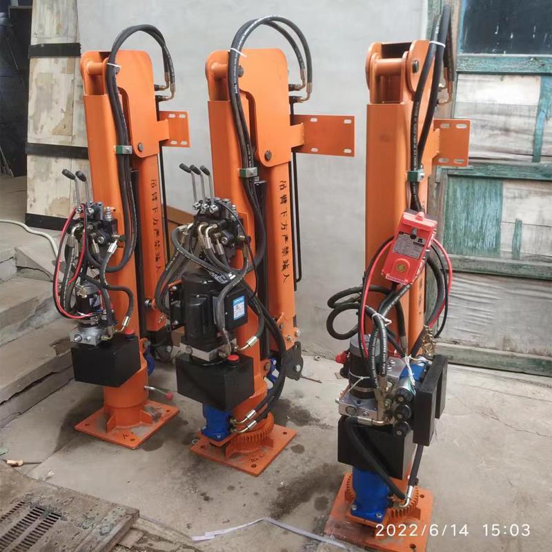 抚宁区重汽蓝牌随车吊 3.2吨 国六动力强 液压驱动 农用自卸起重机